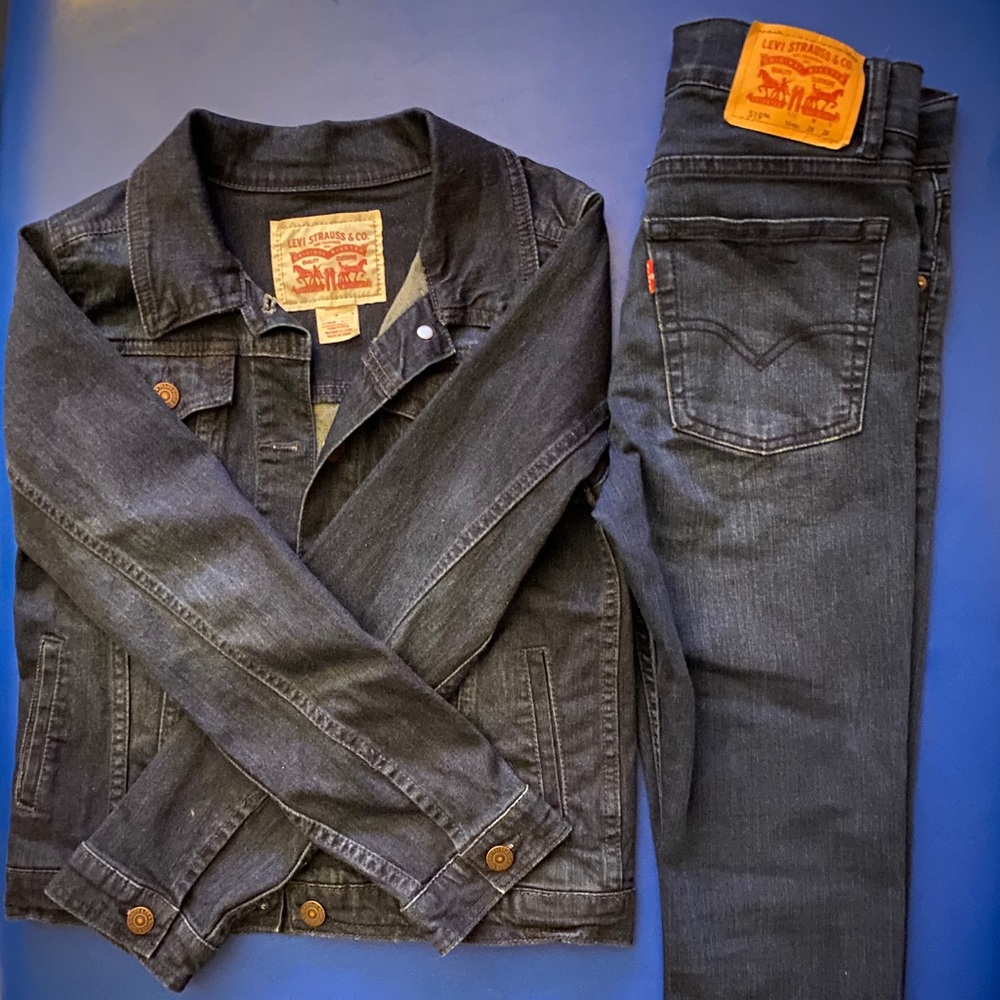 Jean suit
